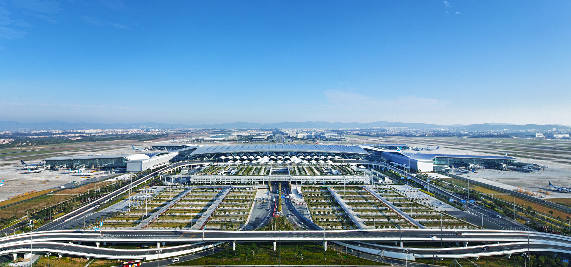 廣州白云國際機場擴建工程二號航站樓及配套設(shè)施